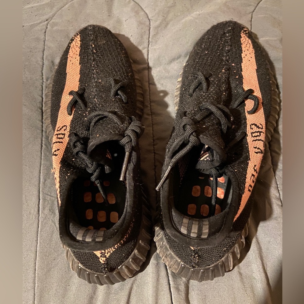 adidas Yeezy Boost 350 V2